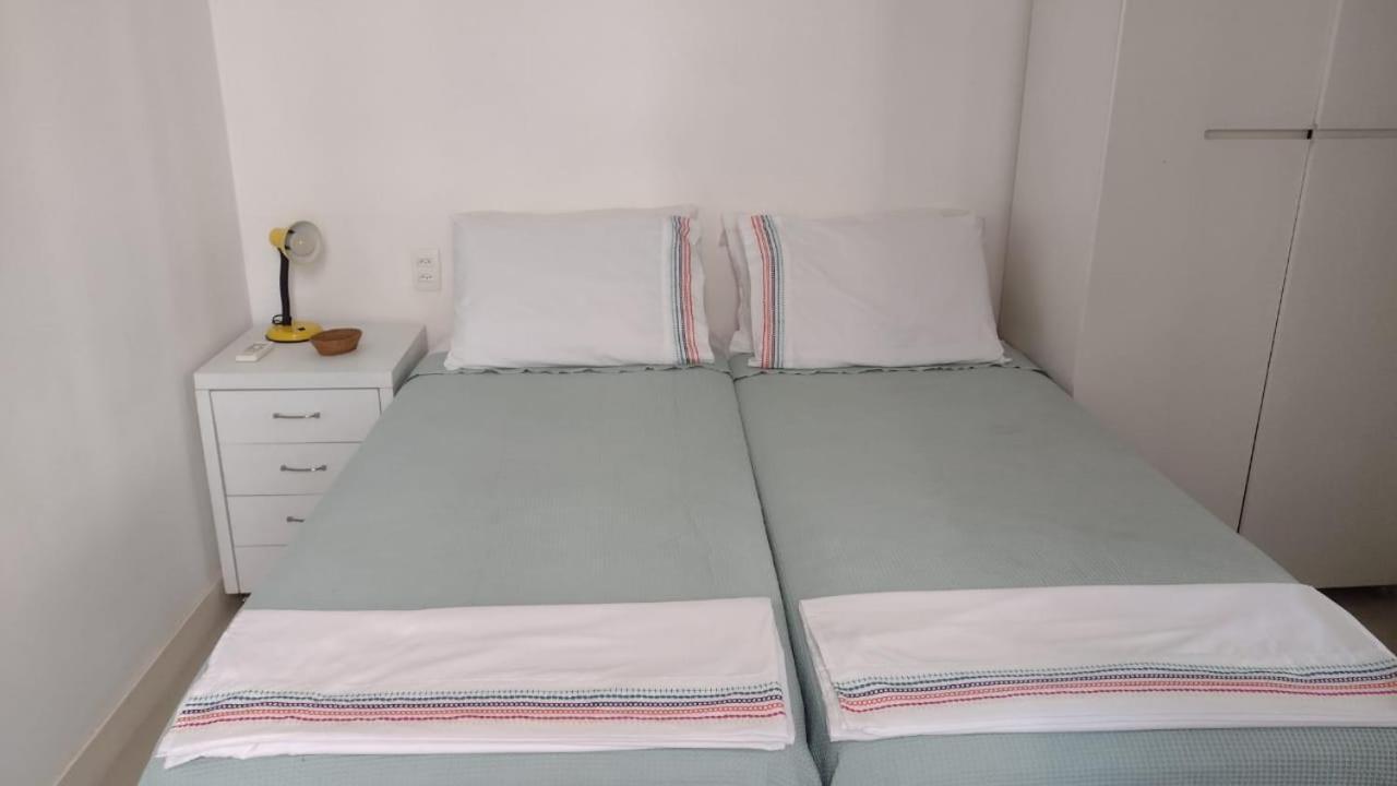Apartamento Em Copacabana - Rua Bolivar - 2 Quartos - Excelente Localizacao リオデジャネイロ エクステリア 写真